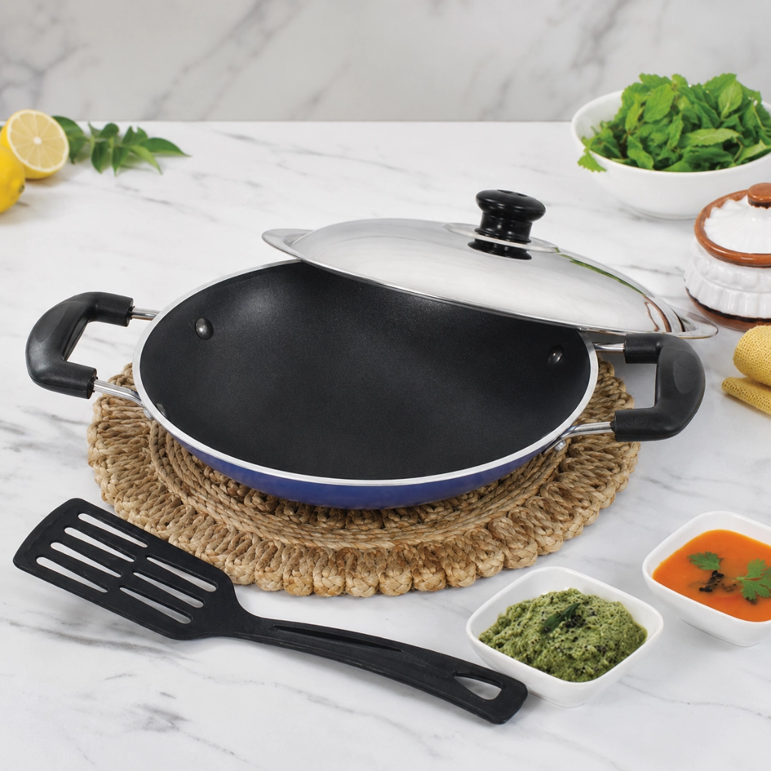 Non Stick Appachetty with S.S. Lid - Image 4